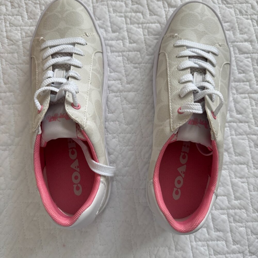 Coach Women's Signature Sneakers C3123